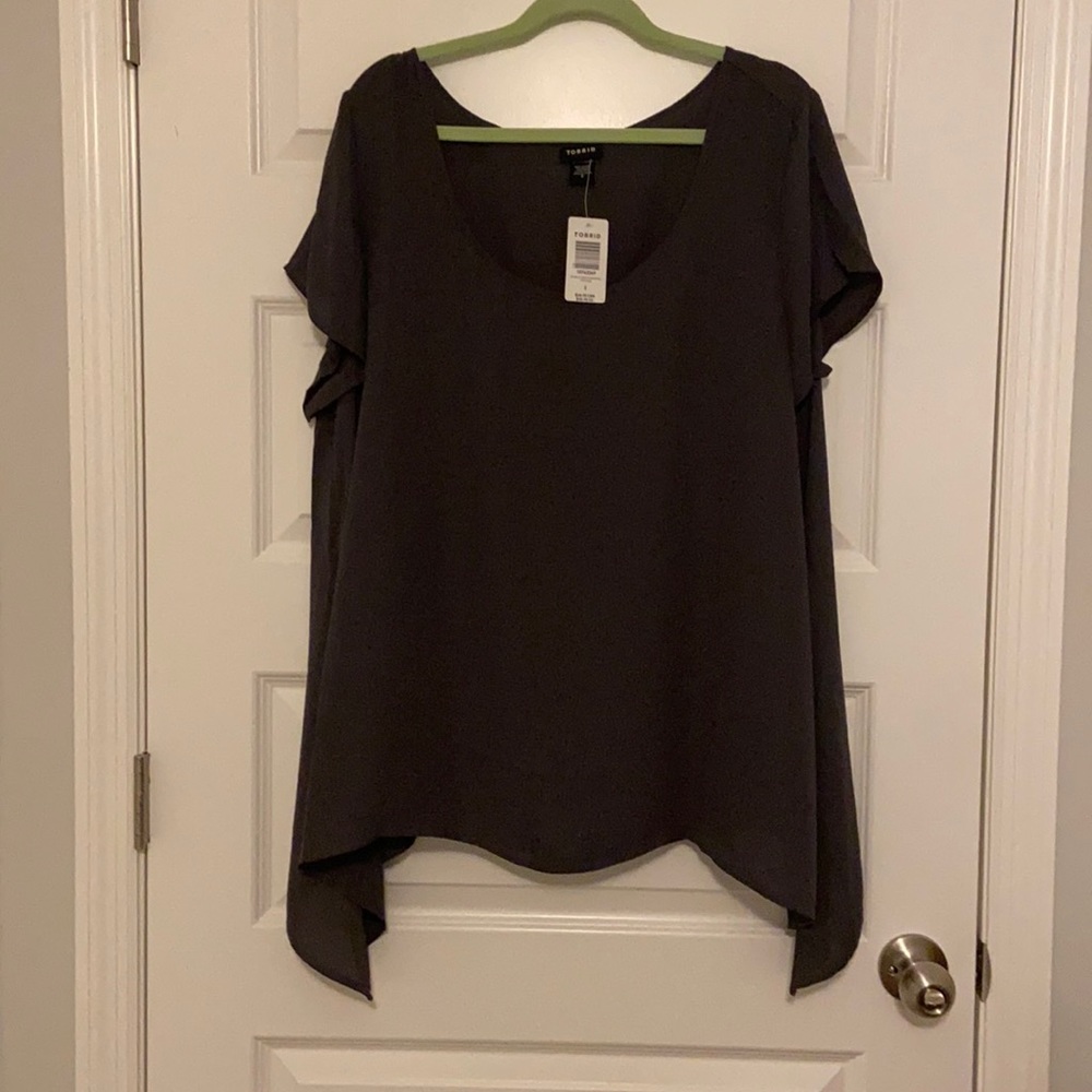 NWT Torrid 2 Shirt